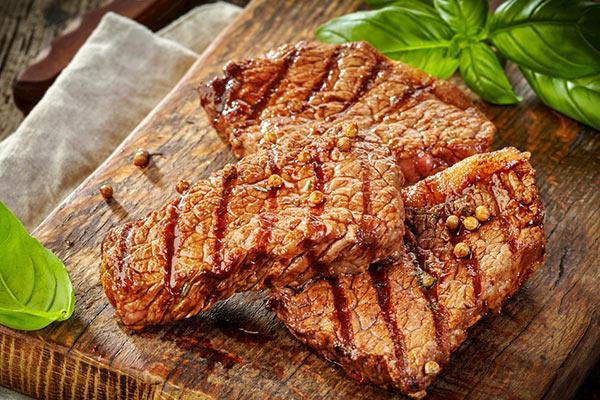 留效烤肉加盟值得信賴擁有豐富的餐飲服務(wù)經(jīng)驗和良好的口碑