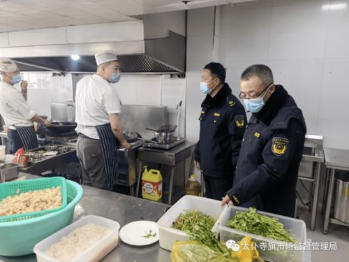 太仆寺旗市場監(jiān)督管理局開展春節(jié)前餐飲服務(wù)食品安全和疫情防控雙行動