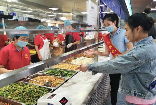 鄭大二附院營養食堂喜獲 餐飲服務食品安全示范店 榮譽稱號
